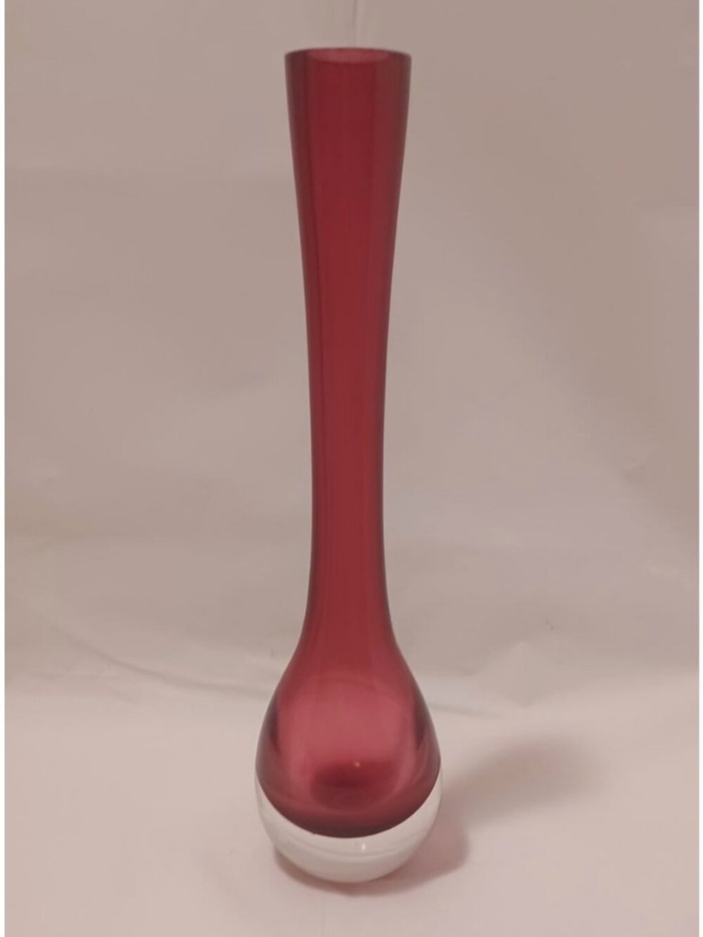 Vintage Pilgrim Handmade Cranberry Purple Pink Cased Sommerso Art Glass Bud Vase